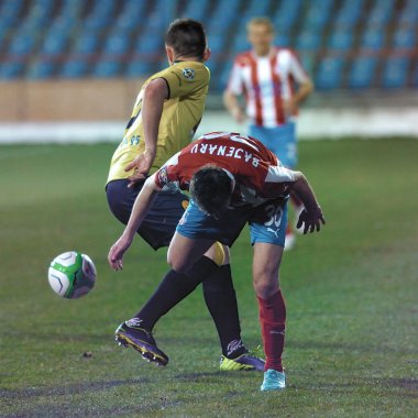 Bilinmeyen futbolcuların gerçekleştirir