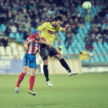 Bilinmeyen futbolcuların gerçekleştirir