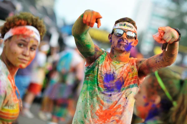 As pessoas no The Color Run — Fotografia de Stock