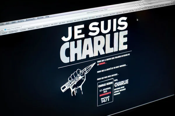 Szatirikus magazin Charlie Hebdo honlapja — Stock Fotó