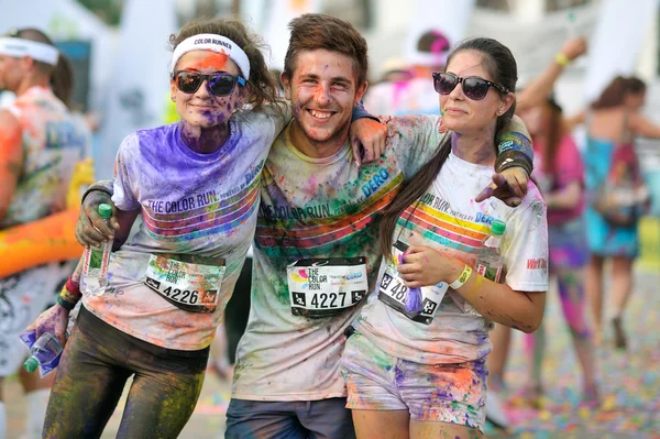 Folle di persone non identificate a The Color Run — Foto Stock