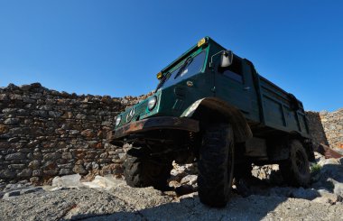 Unimog 401 dört tekerlekli sürücü