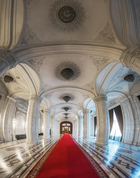 Tiro interior con el Palacio del Parlamento — Foto de Stock