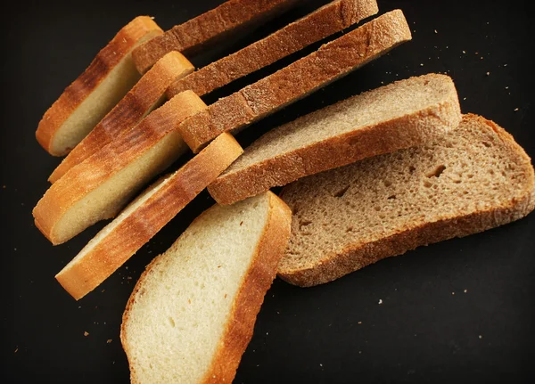 Pão fatiado saboroso — Fotografia de Stock