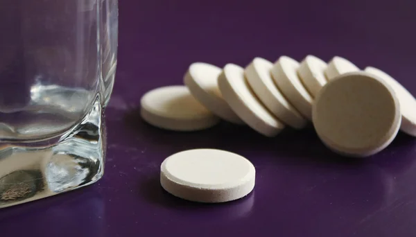 Scattered pills for health care — Stock Photo, Image