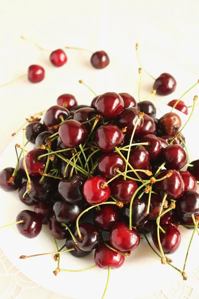 Placa de cereza de verano —  Fotos de Stock