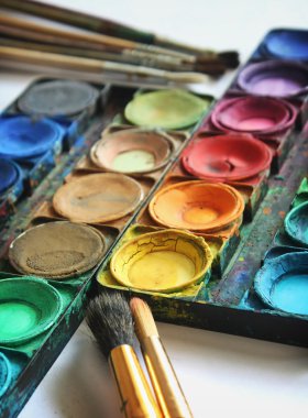 Renk boyalar kümesi