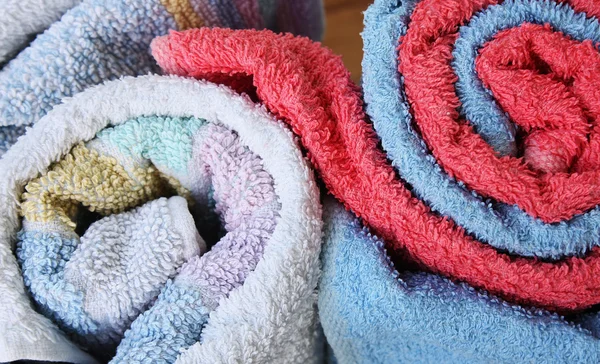 Ρολά χρώμα πετσέτες — Φωτογραφία Αρχείου