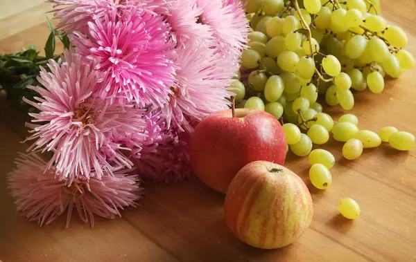 Sonbahar sakin bir hayat — Stok fotoğraf