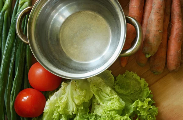 Cocción de verduras frescas — Foto de Stock