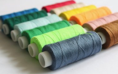 renk iş parçacığı kümesi