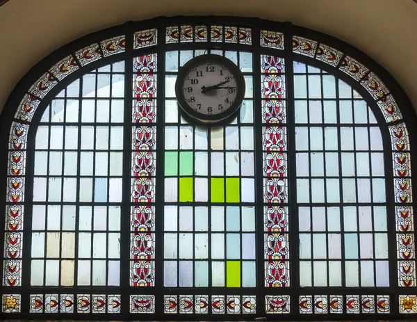 Interior da Estação Ferroviária Haydarpasa, uma antiga estrutura otomana em Istambul — Fotografia de Stock