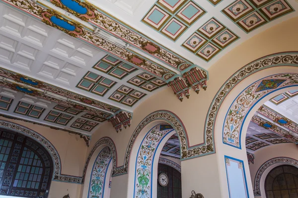 Interieur van Haydarpasa Railway Station, een oude Ottomaanse structuur in Istanbul — Stockfoto