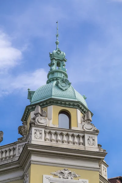 Klasické architektonický detail v Bělehradě, srbské kapitál — Stock fotografie