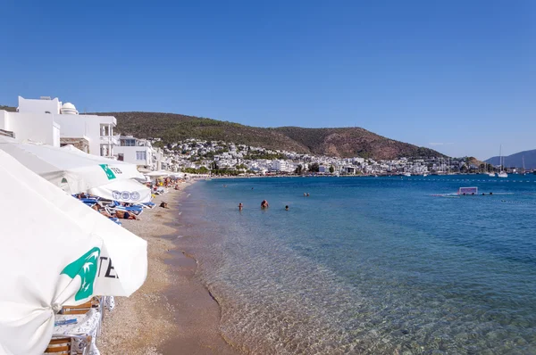 Vista desde la ciudad costera de Bodrum, arquitectura encalada en la popular ciudad turística de verano de Turquía situada junto al mar Egeo, Riviera turca —  Fotos de Stock
