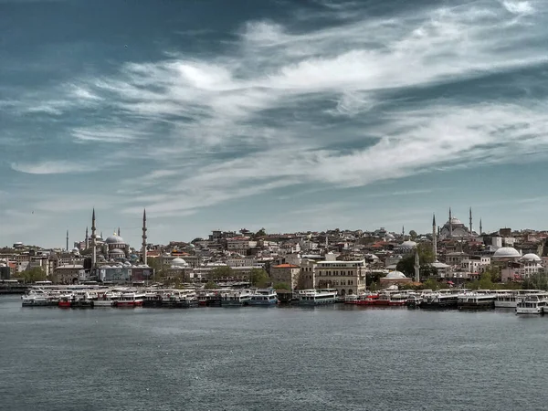 Istanbul Turkey May 2021 View Istanbul Sunset Golden Horn Coastline — Stock Photo, Image