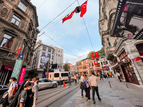 Stanbul Türkiye Eylül 2021 Stanbul Popüler Ilçesinde Beyoğlu Sokaklarından Genel — Stok fotoğraf