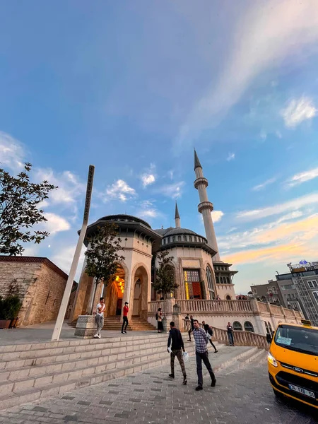 Istanbul Turkey September 2021 View Istanbul Streets Generic Architecture European — Stock Photo, Image