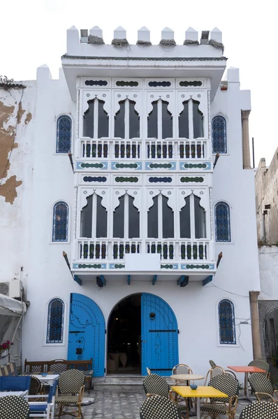 Vista de detalhes arquitetônicos da arquitetura tradicional tunisiana — Fotografia de Stock