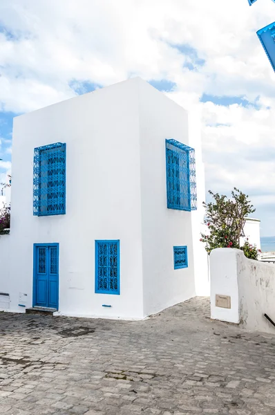 Vista de detalhes arquitetônicos da arquitetura tradicional tunisiana — Fotografia de Stock