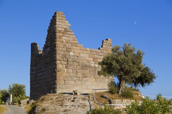 Antike struktur des historischen myndos tores zwischen gumbet und bodrum center, bodrum truthahn — Stockfoto