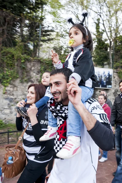 Besiktasサッカークラブのサポーター、イスタンブール — ストック写真