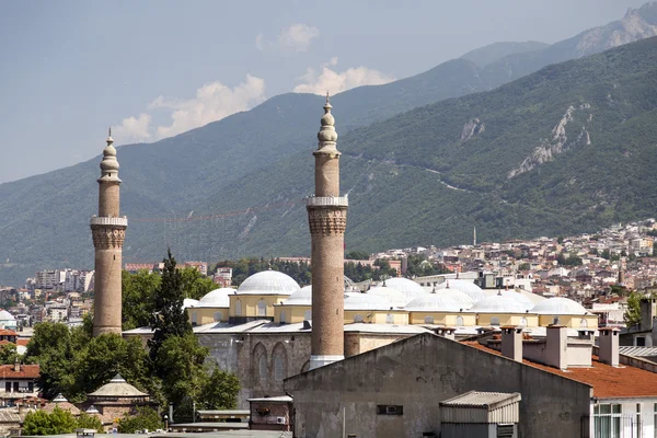 Vista do distrito central de Bursa, Perus 4th maior cidade — Fotografia de Stock