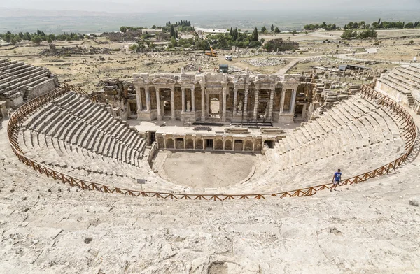 Hierapolis, Pamukkale, Denizli, Türkiye'de bulunan antik sitesinde kalıntıları — Stok fotoğraf