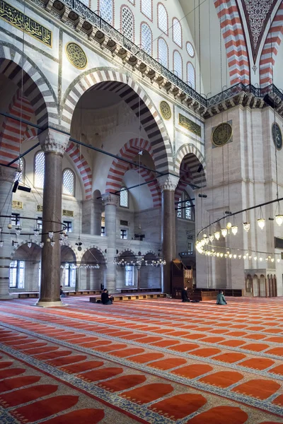 Belső nézet a Suleymaniye mecset, Isztambul — Stock Fotó