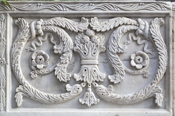 Détail de sculptures en marbre ottoman-turc — Photo