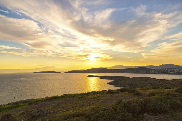 Sunset scene in Bodrum, Aegean coast of Turkey, Turkish Riviera — Stock Photo, Image