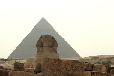 Mısır çöl ve Sfenks Giza piramitleri