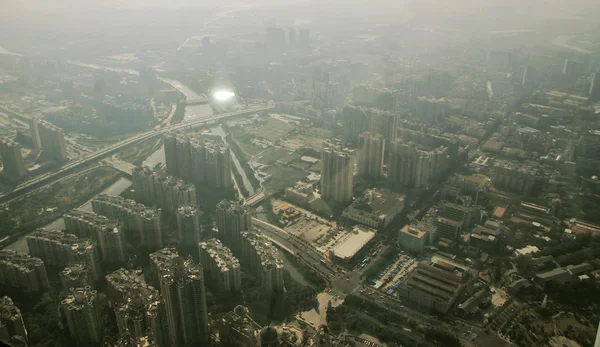 Guangzhou vue depuis les fenêtres de la tour Canton — Photo