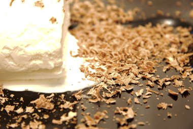 Çikolatalı dondurma ve çikolata üzerine hardered