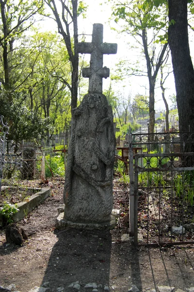 Eski mezarlığı. Tarihsel Pyatigorsk parçası