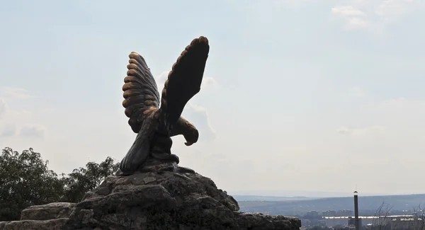 Der Adler. Wappen von Pjatigorsk. Wahrzeichen des Nordkaukasus — Stockfoto