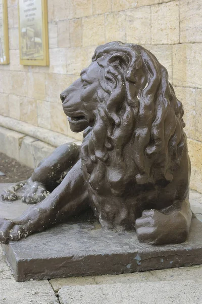 Entrez Dans Lac Proval Monument Lion Pyatigorsk Fédération Russie Oct — Photo