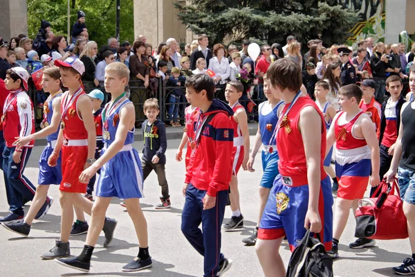 Young Russian Sportsmens Victory Parade 71Th Anniversary Victory Day Pyatigorsk — Stock Photo, Image