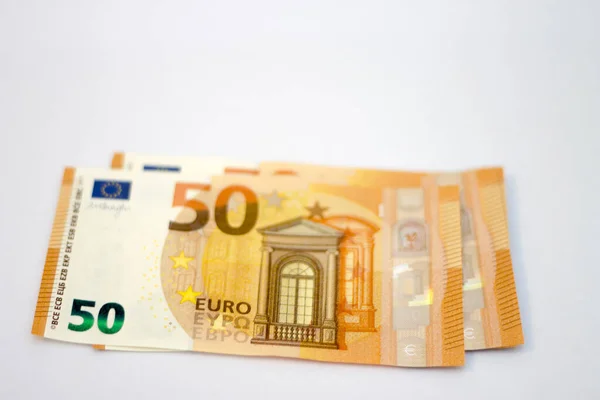 Pila Cinquanta Banconote Euro Poste Isolate Fondo Bianco — Foto Stock