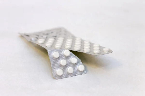 Cracked Pack Pills Isolated White Background — Stock Photo, Image
