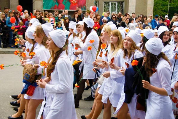 Estudiantes Rusos Desfile Victoria Del Aniversario Del Día Victoria Pyatigorsk — Foto de Stock