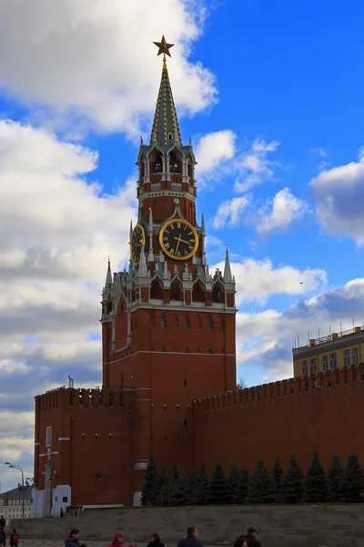 Spasskaya clock tower in the Kremlin Red Square Moscow — Stock Photo, Image
