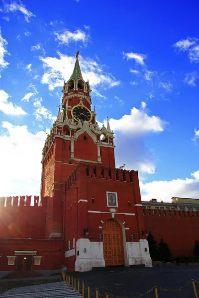 Torre do relógio Spasskaya na Praça Vermelha do Kremlin Moscou — Fotografia de Stock