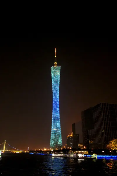 Canton tower, Guangzhou, China skyline on the Pearl River — Stock Photo, Image