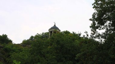 Aiolos harp içinde yaz. Pyatigorsk simge ve anıtlar