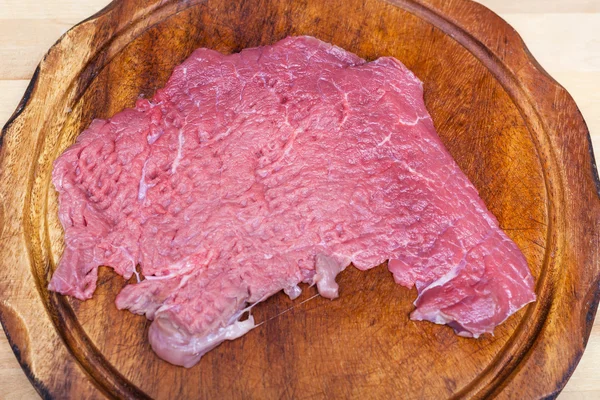 Fent nézetben a kitaposott szelet borjúhús — Stock Fotó