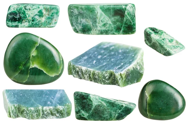 Zbiór różnych kamieni zielone Nefryty na białym tle — Zdjęcie stockowe