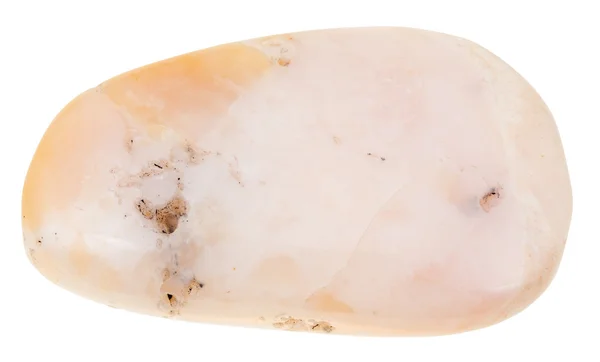 Polerowany różowy opal Gemstone z Peru na białym tle — Zdjęcie stockowe