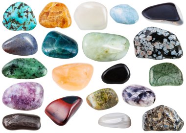çeşitli cilalı mineral değerli taşlar kümesi