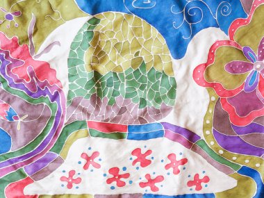 üzerinde gri ipek batik soyut renkli çiçek süsleme